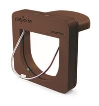 Une chatière électronique pour chats sous surveillance