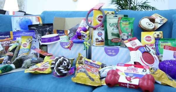 Une box pour chien qui lutte aussi contre les abandons