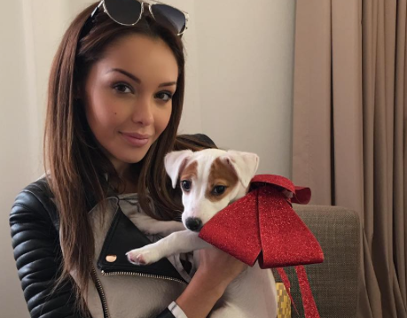 Nabilla revient en force avec son chien Pita !