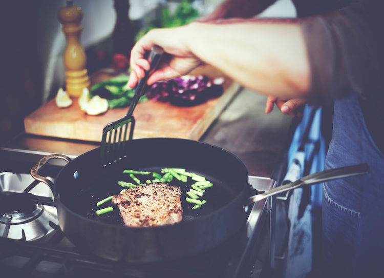 Coronavirus : risque de transmission par les aliments ?