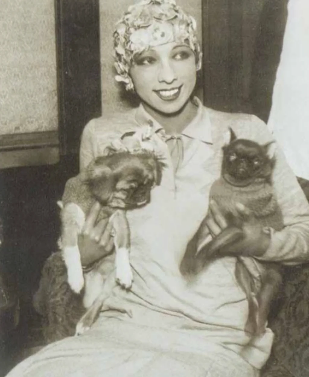 JOSEPHINE_BAKER_ET_SES_CHIUENS